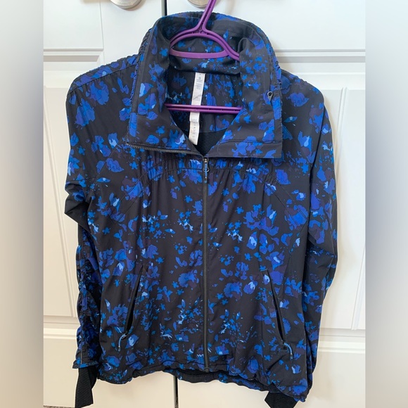 Lululemon Gather Me Slightly Jacket - Picture 3 of 6